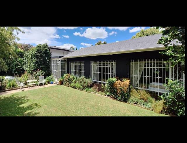 4 BEDROOM HOUSE FOR SALE IN BORDEAUX